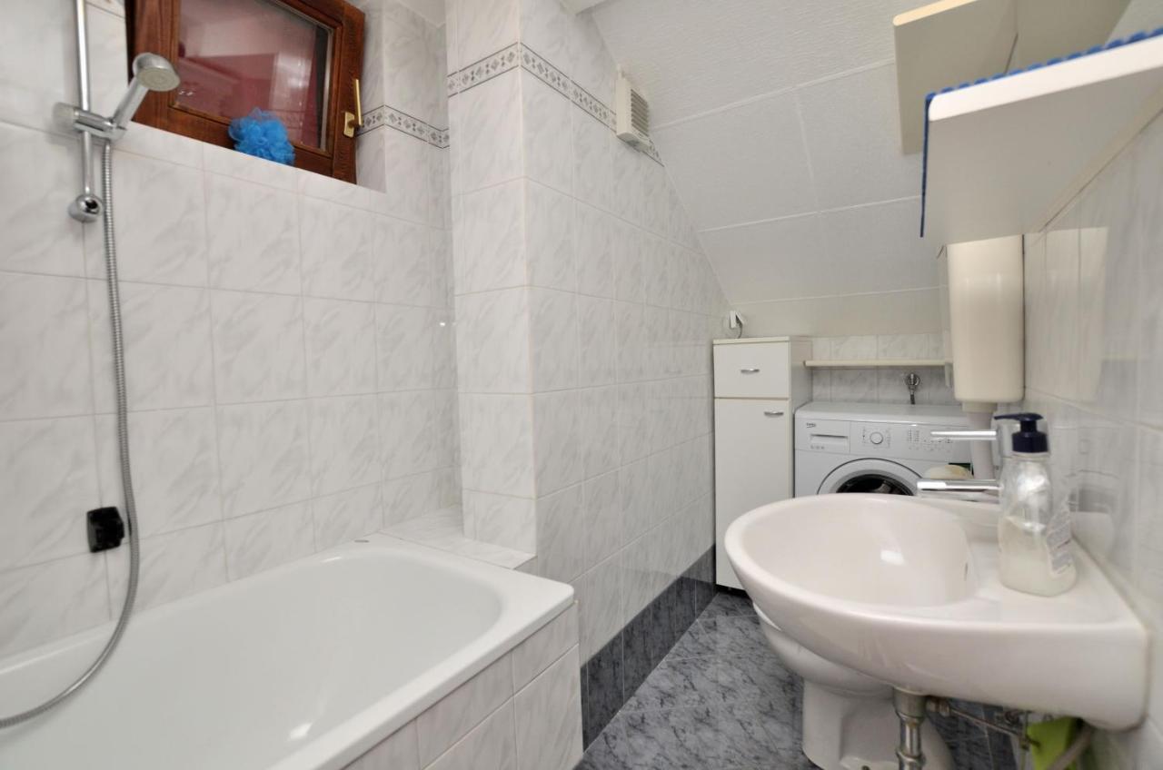 Apartment Karmen Mošćenička Draga Eksteriør billede